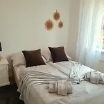Apartment Trzy Sypialnie Stare