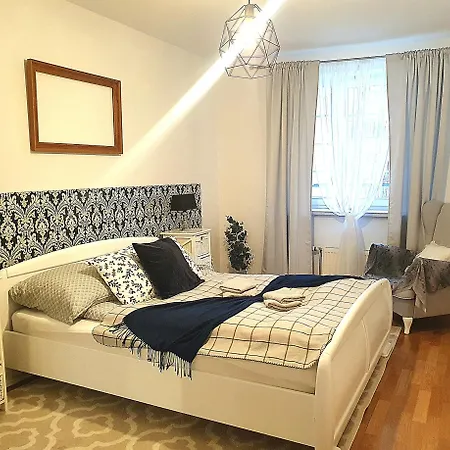 Apartment Trzy Sypialnie Stare