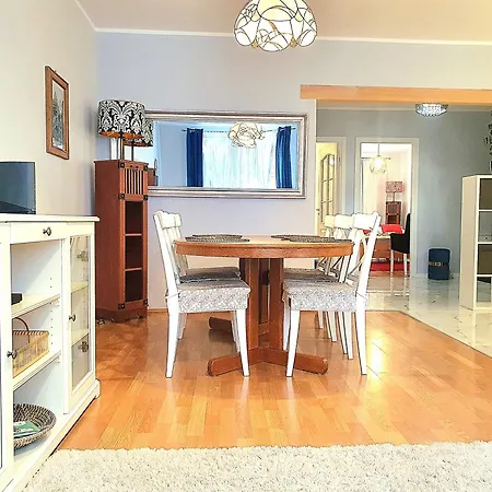 Апартаменты Trzy Sypialnie Stare