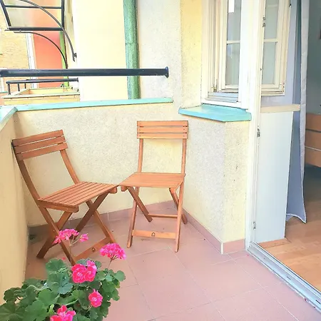 Trzy Sypialnie Stare Apartman *
